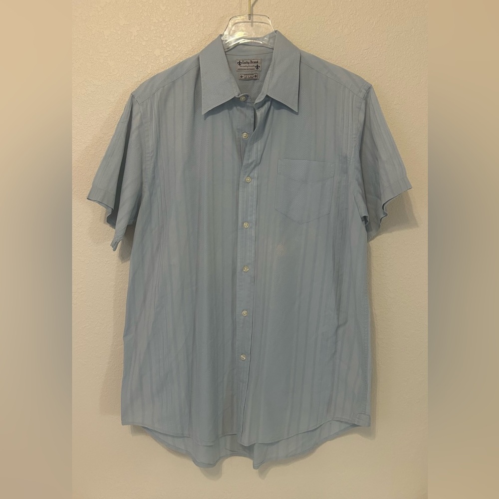 Men’s Lucky Brand Short Sleeve Button Down Shirt in Light Blue size large